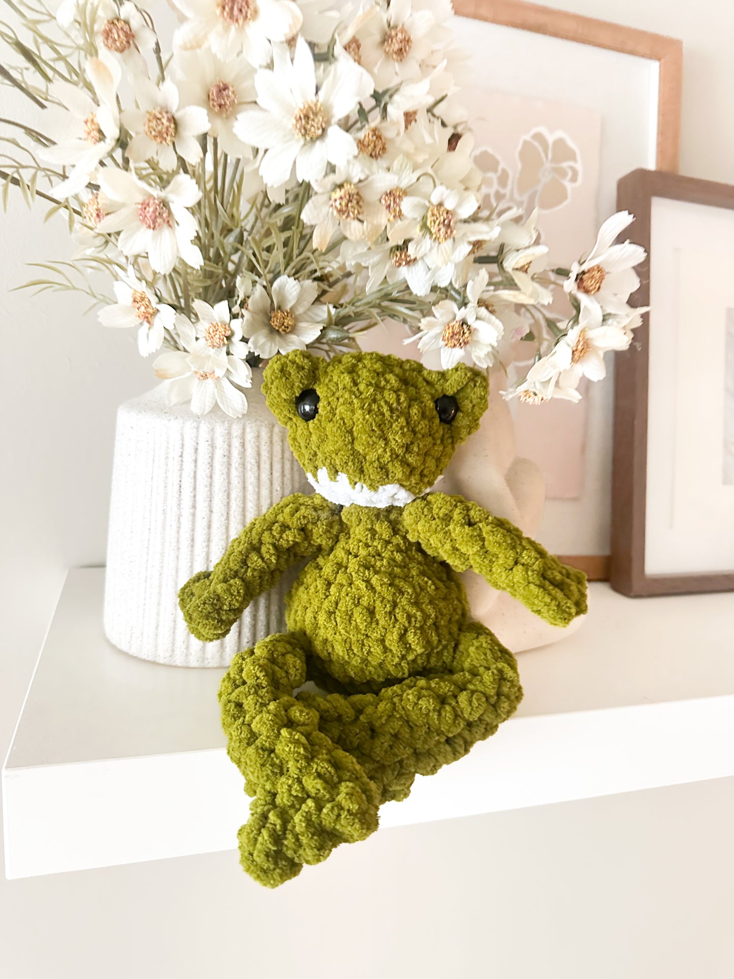 Crochet frog teddy