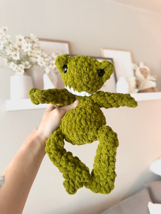 Crochet frog teddy